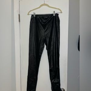 Shiny leggings